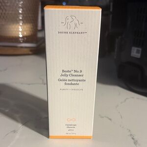 Drunk Elephant Beste No. 9 Jelly Cleanser - Cream and Orange